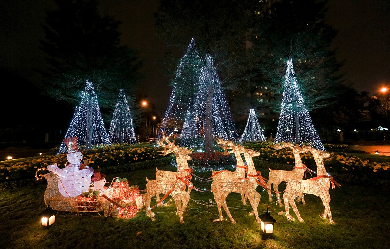 Tiểu cảnh mô hình trang trí Noel tại Công viên TPHCM